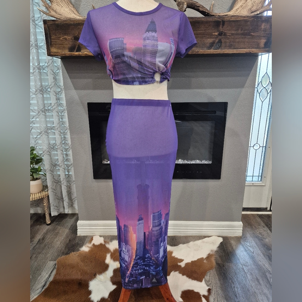 Lovewave Swim Cover Set  Purple Cityscape Mesh Two-Piece Set Size Small - Picture 4 of 10
